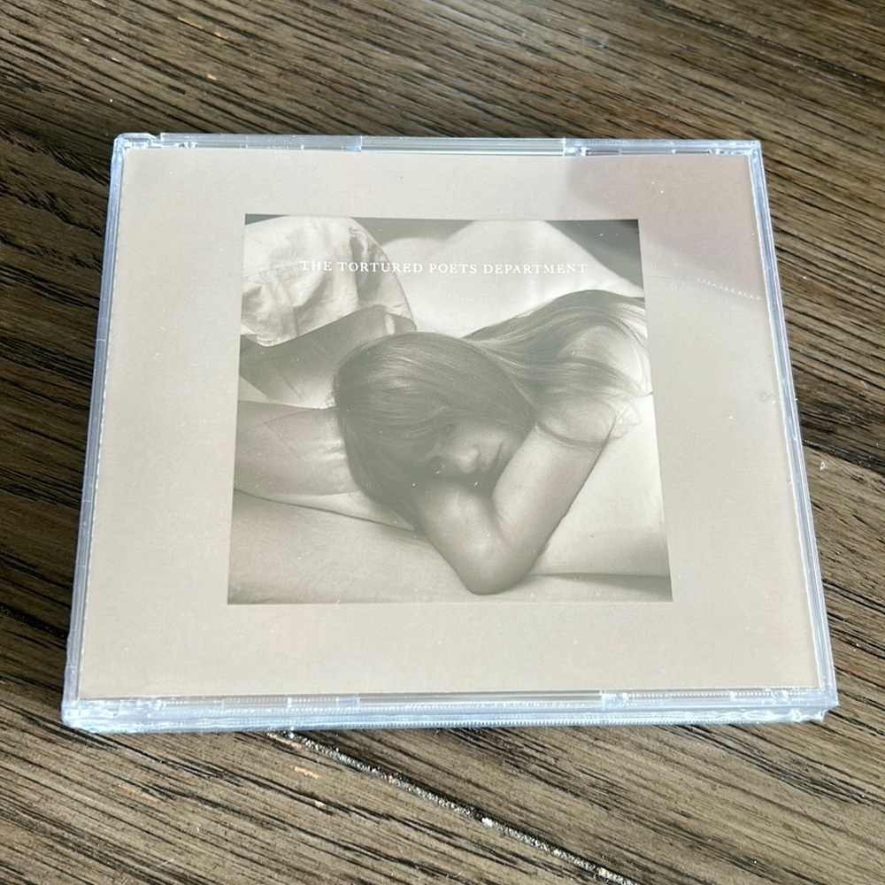 🆕 Taylor Swift TTPD Bolter CD